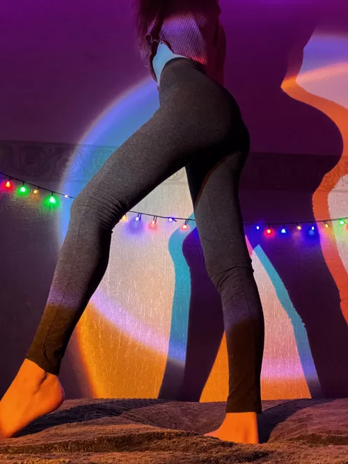 A little evening workout, or an evening ass show