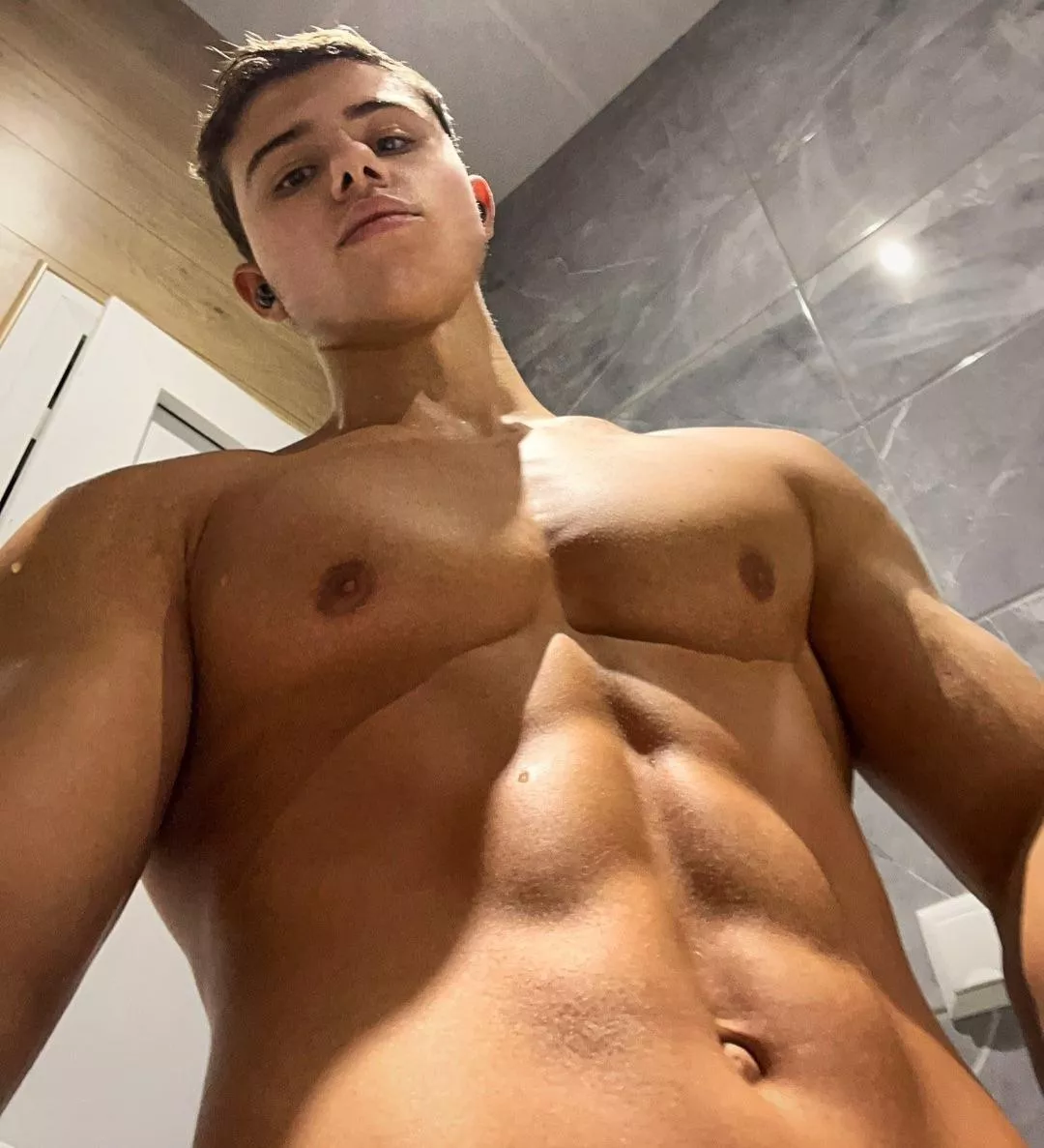 Alex Jechev's final revealing shots