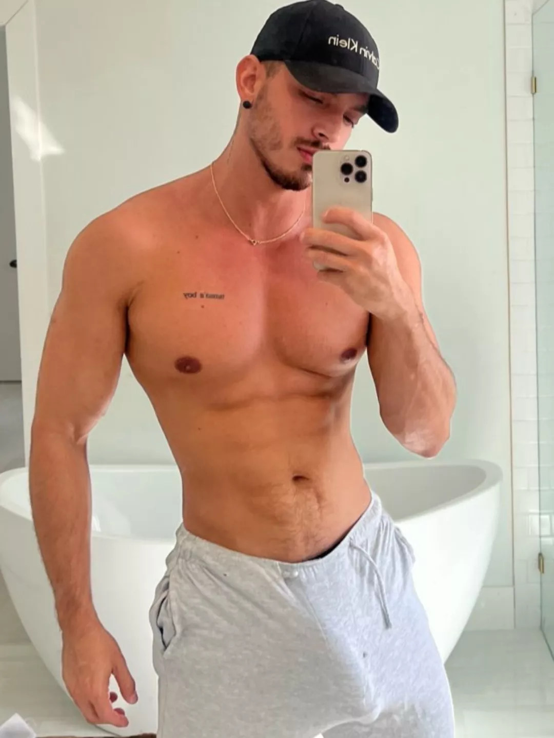 Are grey sweatpants the way to go?