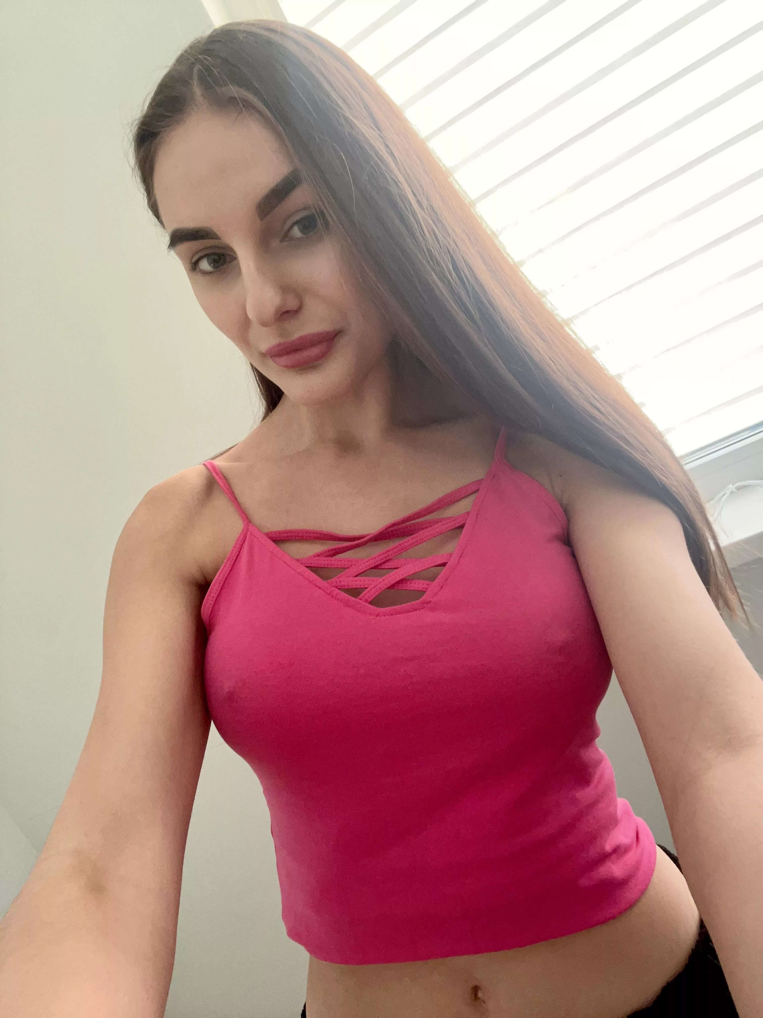 Are they distracting you to stay focused on my face ?