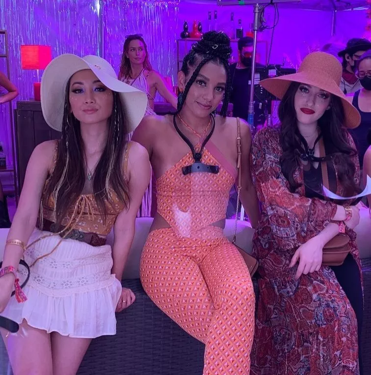 Brenda Song, Corinne Fox, Kat Dennings