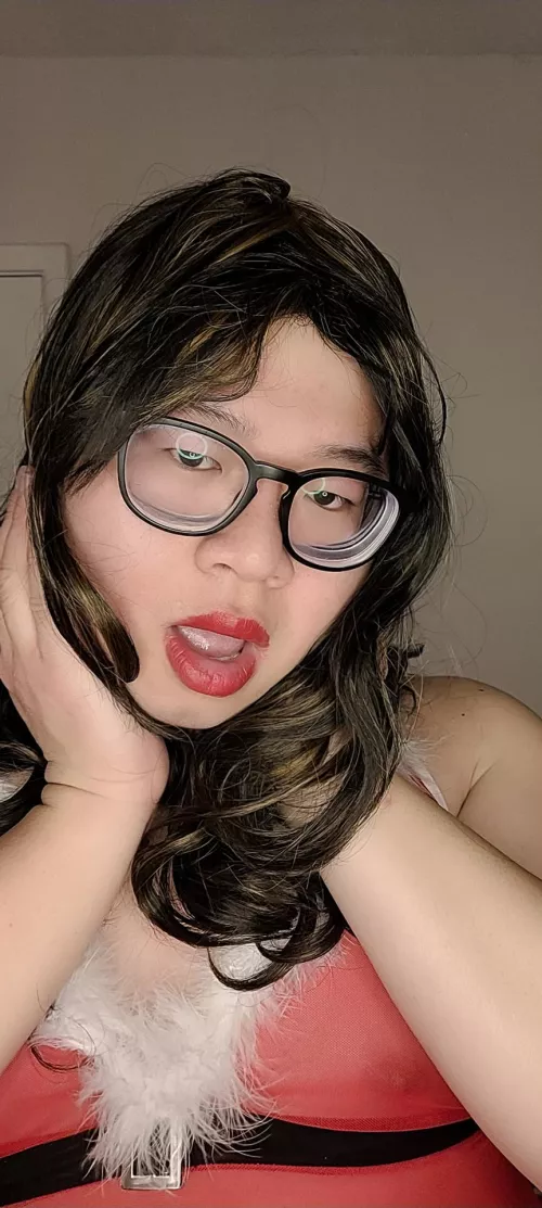 can I be your present this Christmas ?🥺