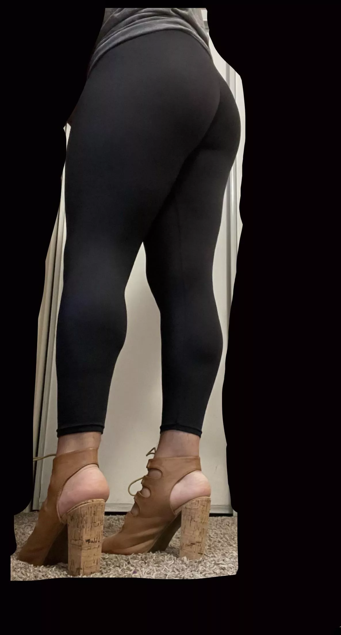 Cross dressing do I look thick 🫣😘