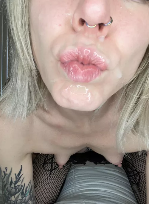 Cum kisses are my favorite!