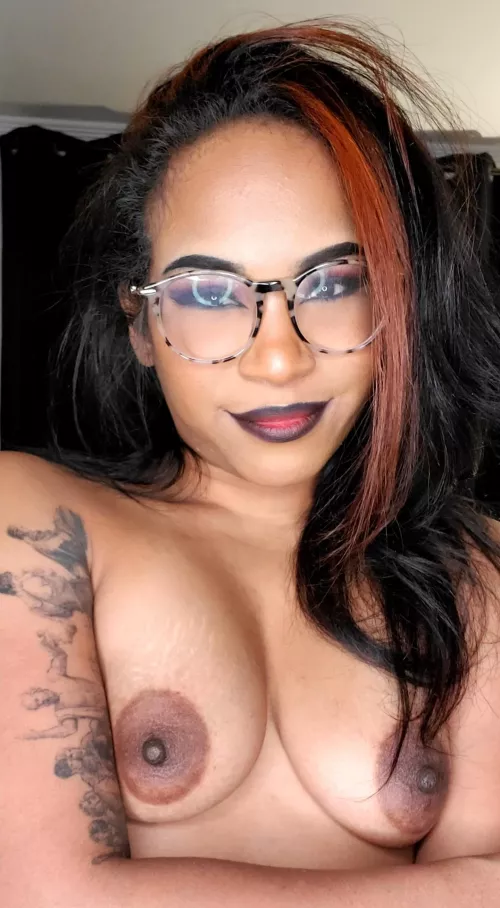 Do you like chicks with glasses?