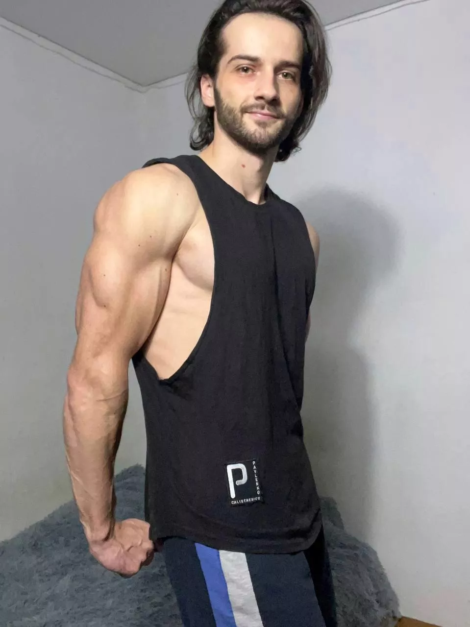 Do you like my muscles? Dm if yes