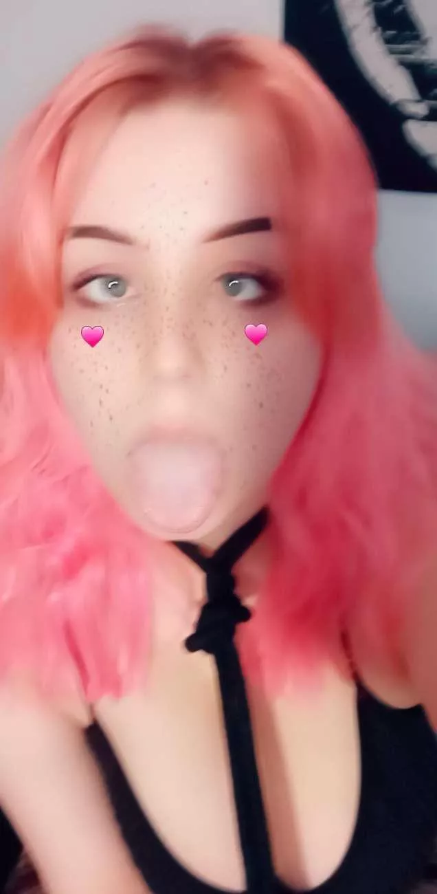 Don’t I look cute wearing my rope? ;)