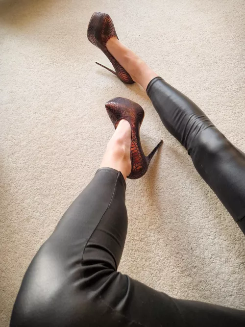 Feeling sexy in my leggings and very high heels today!