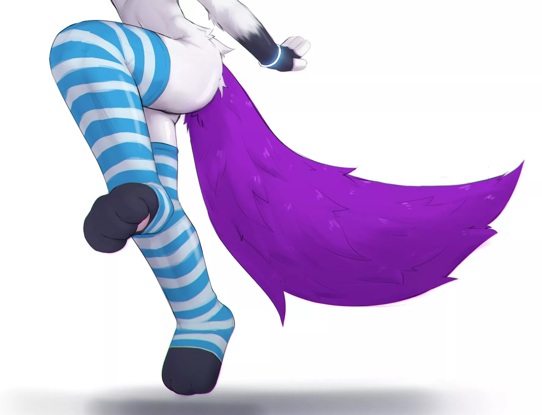 feeties >< // by @milezy_f on twitter :3