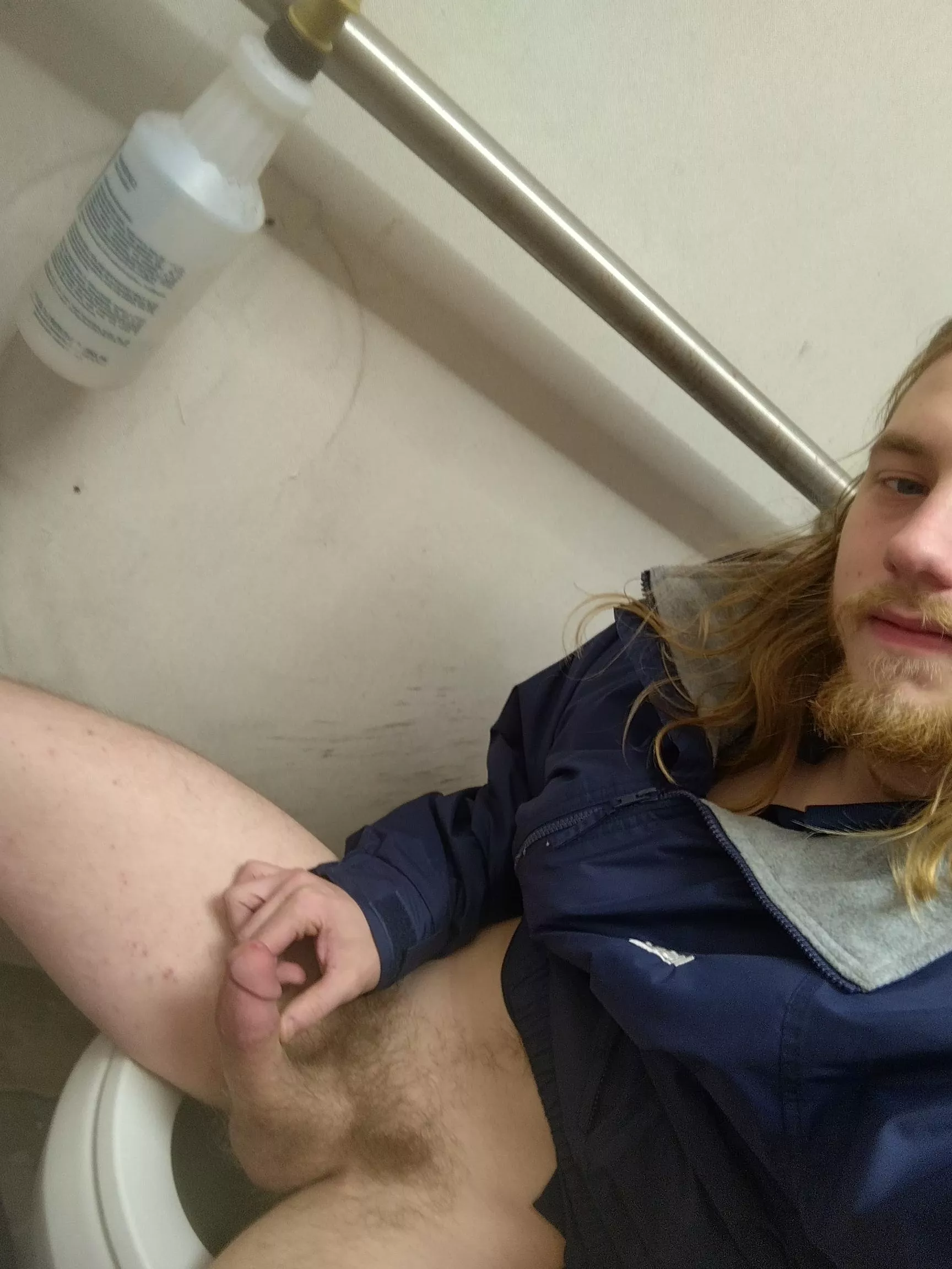 Freezing my ass off at work. Who wants to come keep me warm?