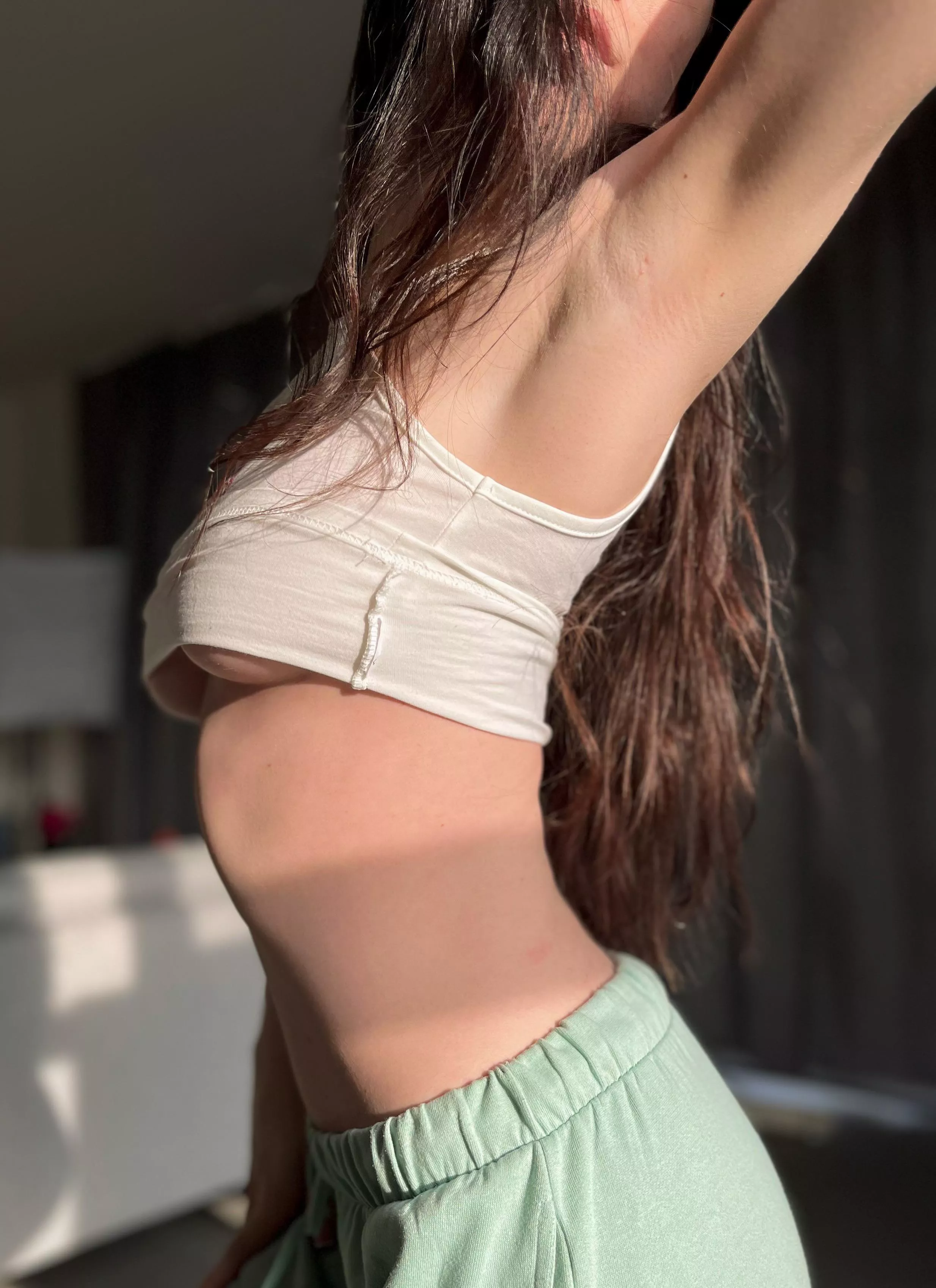 Freshly shaved.. now its up to you for the first lick🤭👅