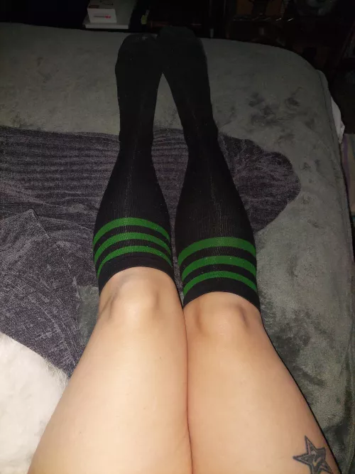 fuckable knee highs 😈