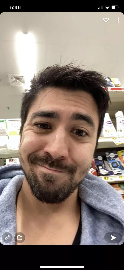 Grocery shopping 😅