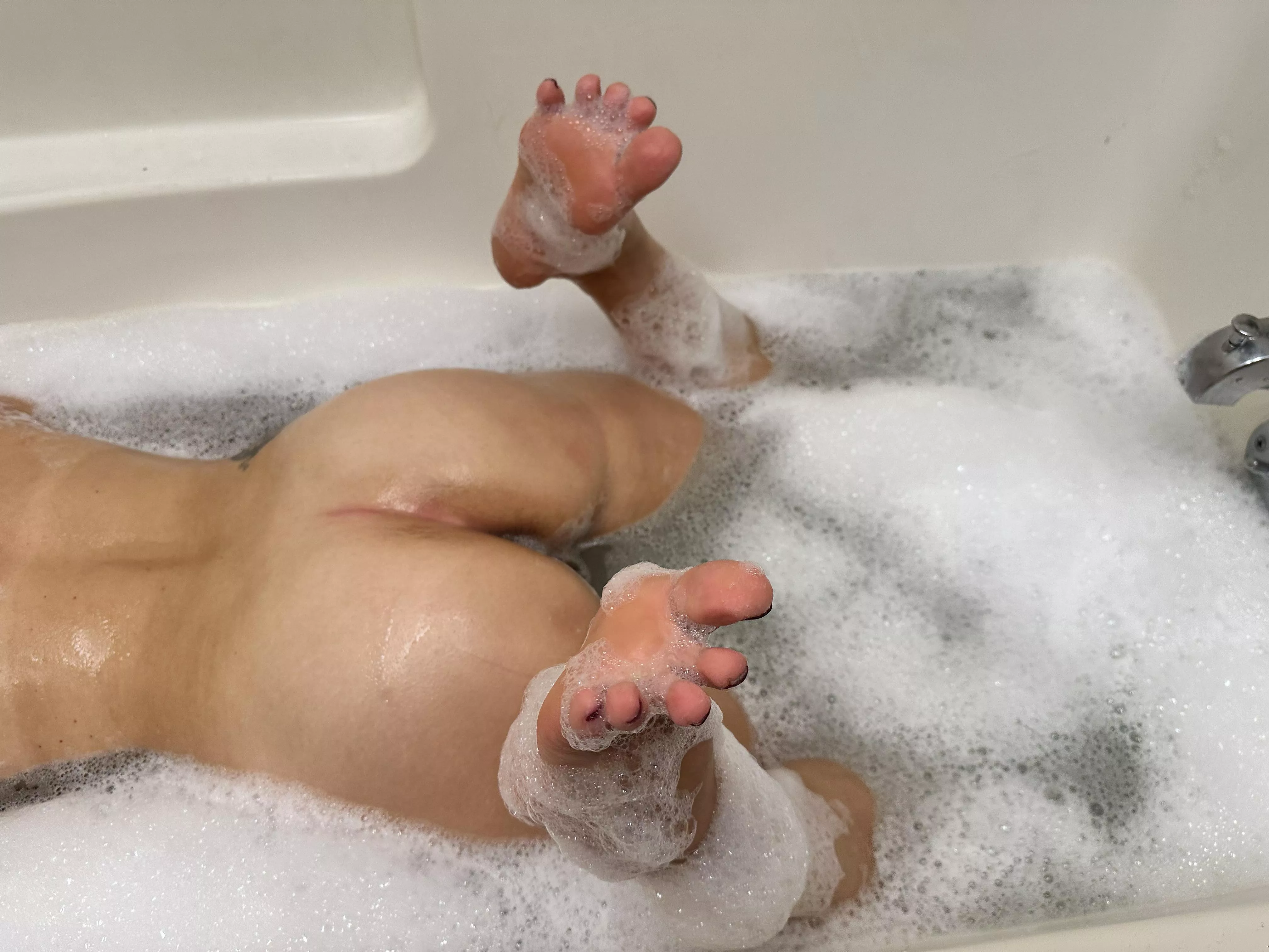 Here’s some soles and toes for y’all.