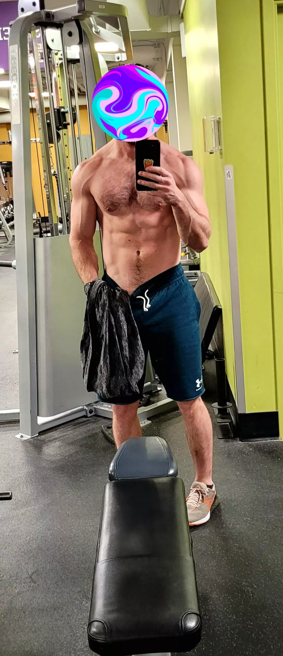 Hope you don't (m)ind a little shirtless shoulder selfie post workout.