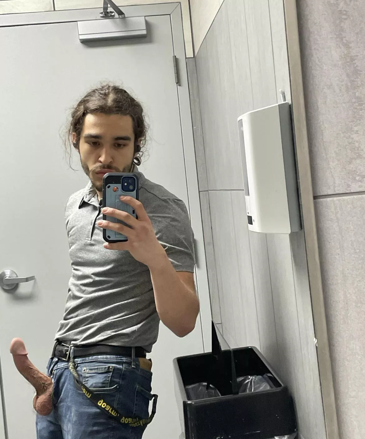 I can’t be the only one who loves to whip it out in single stalls. 19m