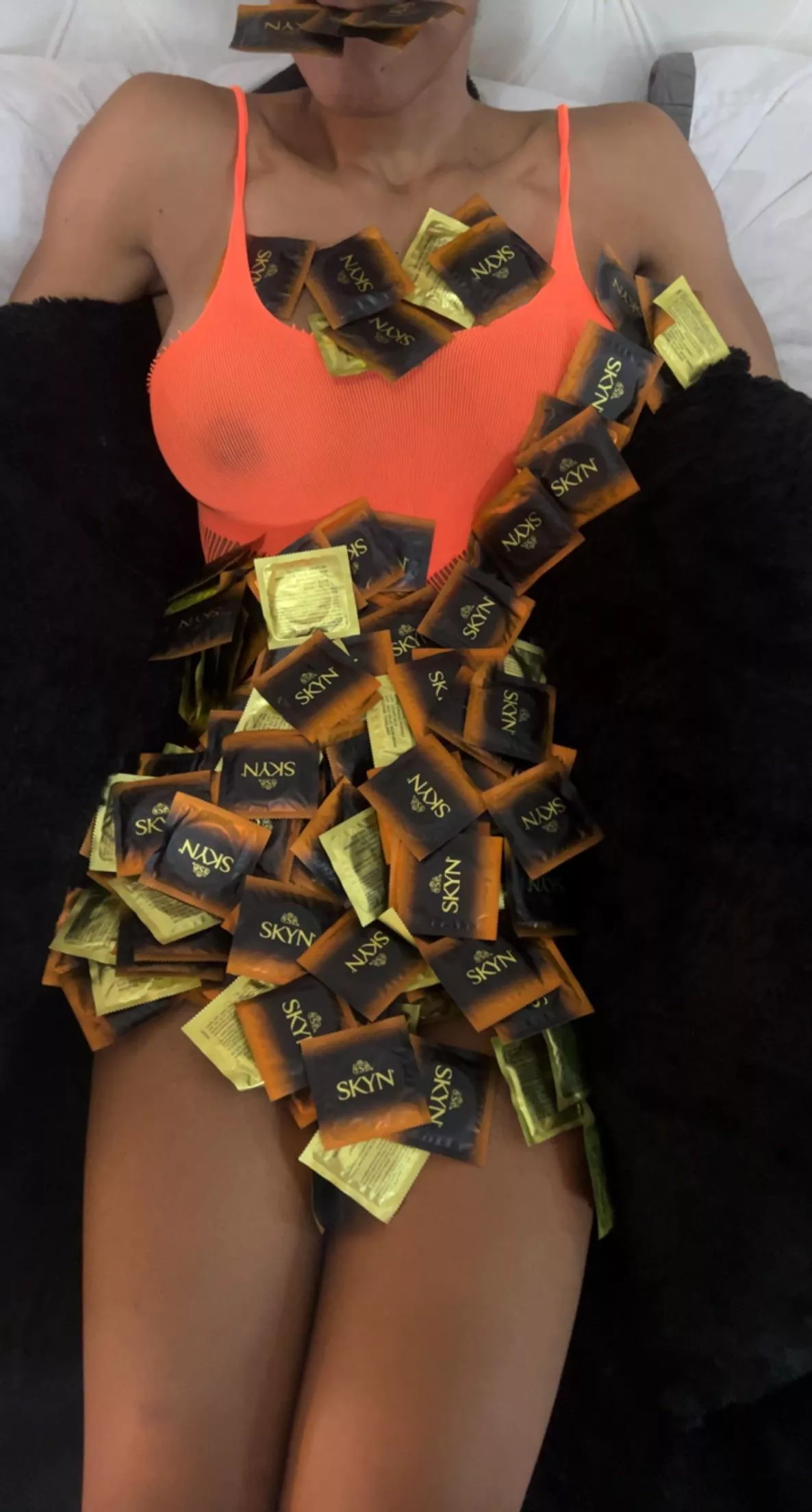 I don’t mind cheating men as long as we play it safe 😝