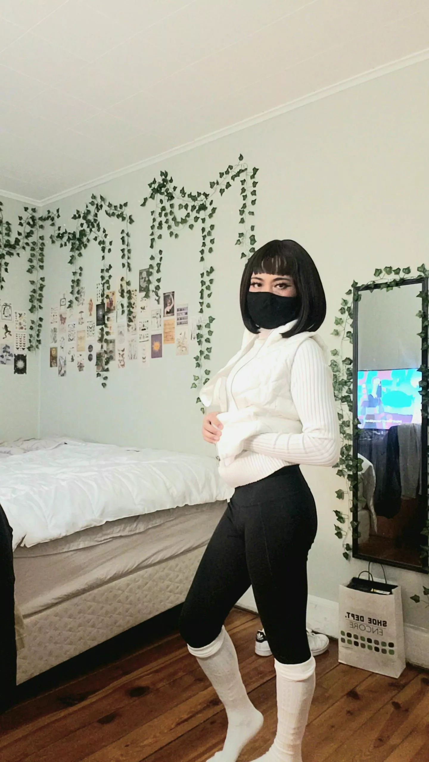 I just love the snow on the ground this time of year. It looks like cocaine ❤