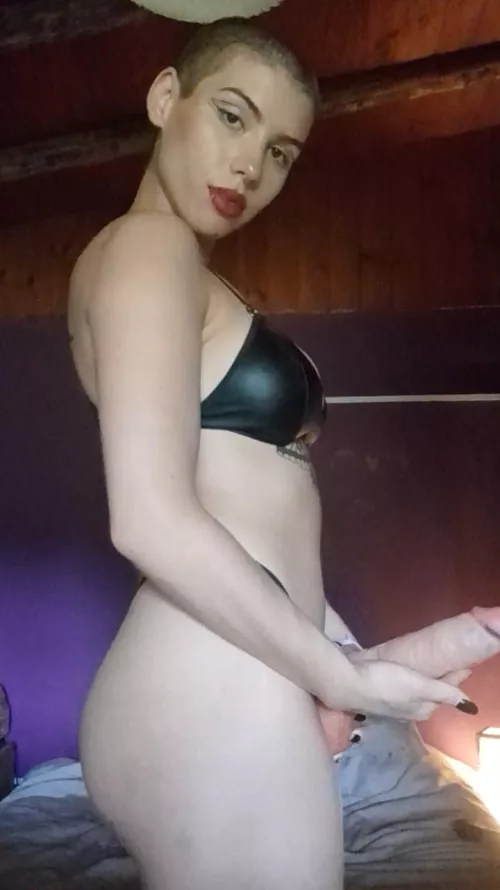 i love streching boi pussy.