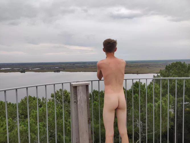 If you want the wildlife to open up to you, you have to wear the appropriate outfit