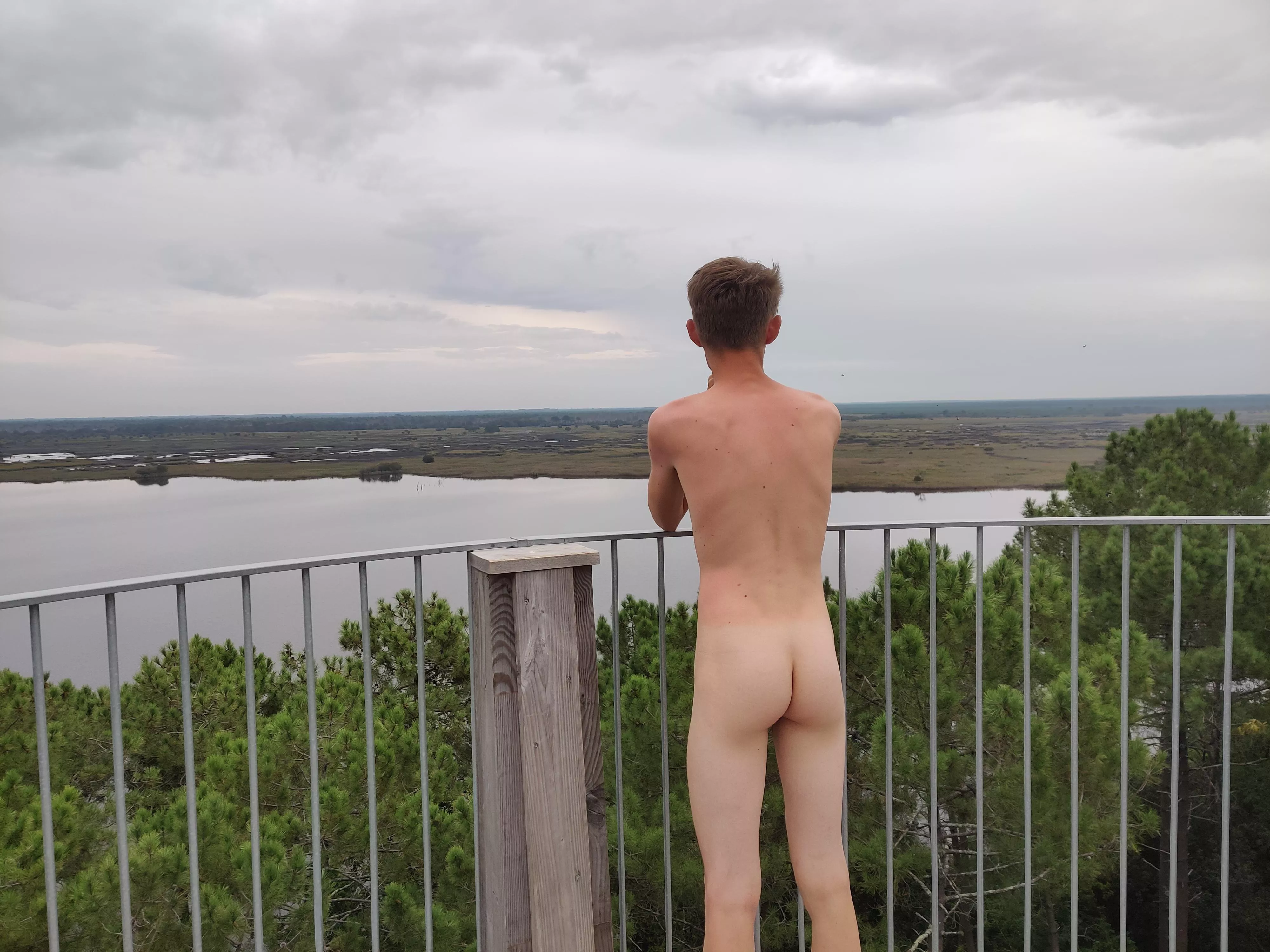 If you want the wildlife to open up to you, you have to wear the appropriate outfit