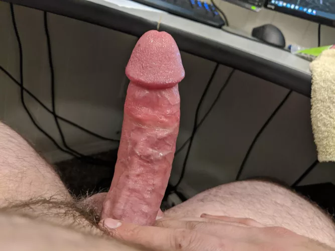 It's usually not that red, I may have gone overboard with the pump 😅