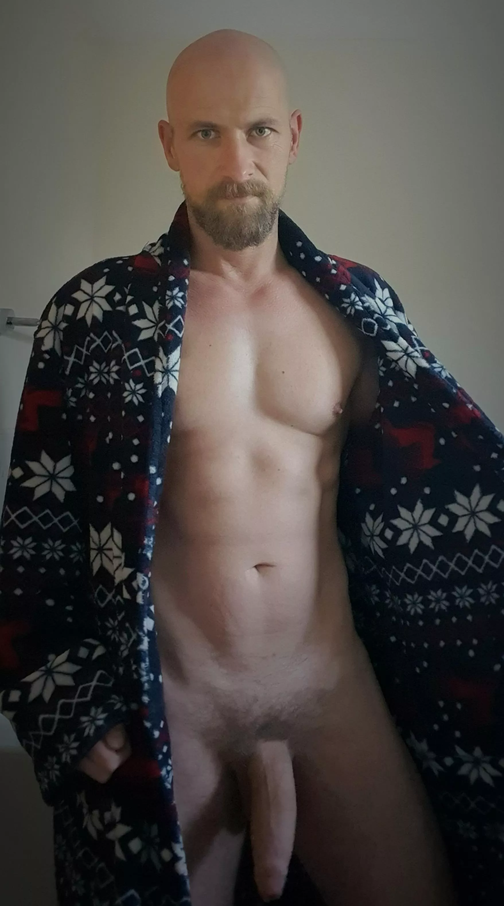 It's 🥶, who wants to help me stay warm?