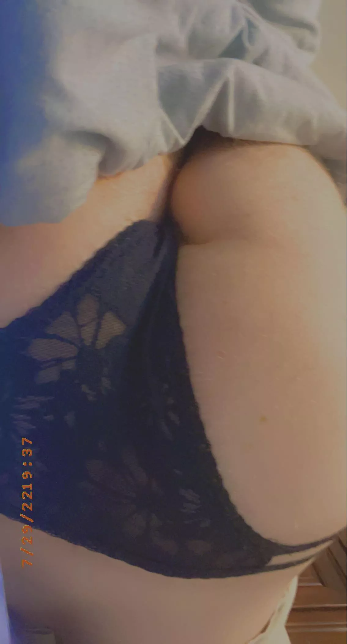 Just a 20 yr old cum slut here!