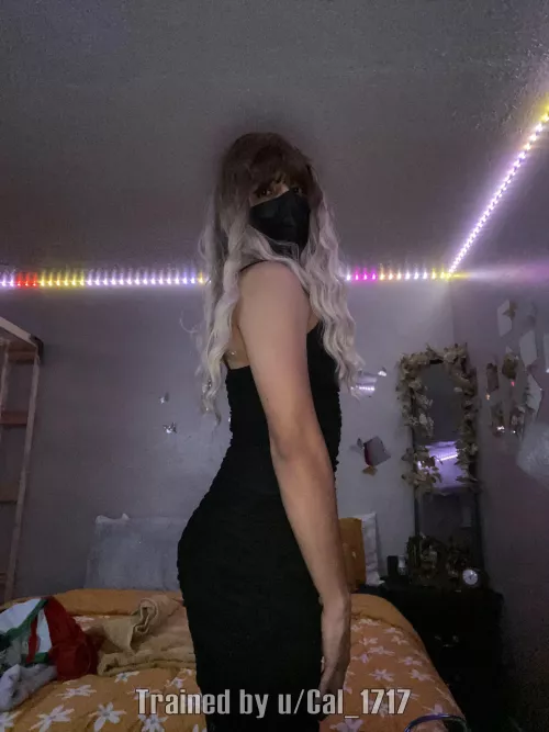 Let me introduce you to my first Sissy that I have accepted onto my training/guidance program! Her name is Naomi (u/CdNaomi) and I already know that with time she will become an incredible sissy! 👰🏼‍♀️