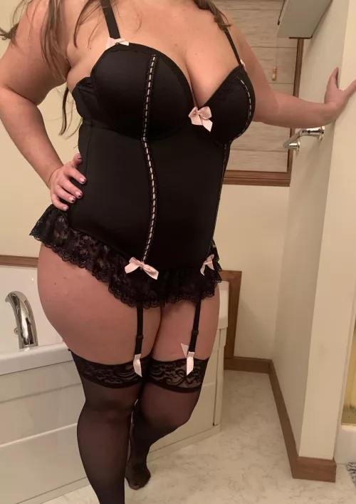 MILFs have all the experience