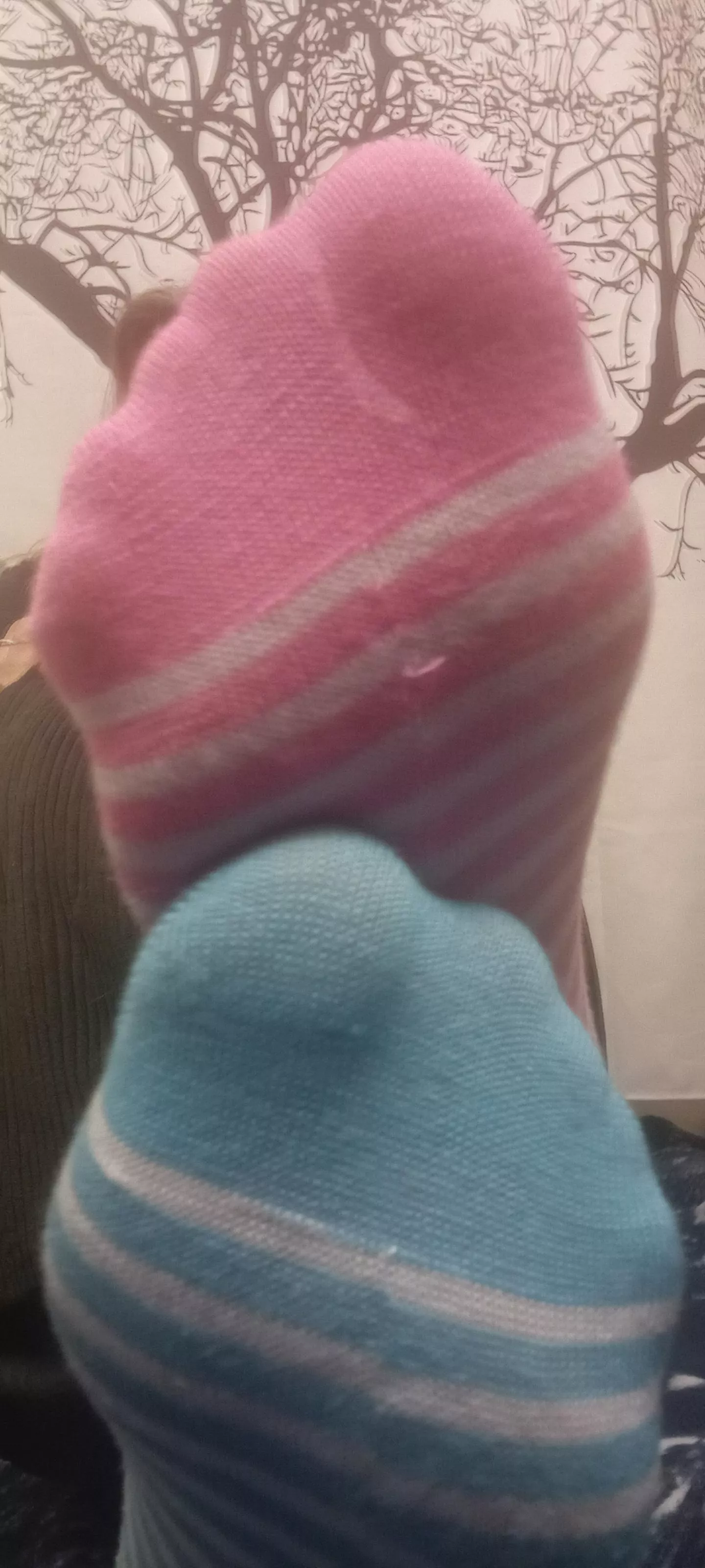 Mismatched socks on Wednesday! That means a special discount for you on BOTH pairs! DM me to claim them!