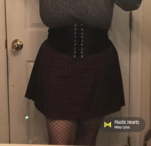 new stockings/fishnets! also new pre-made content! doing customs all week!