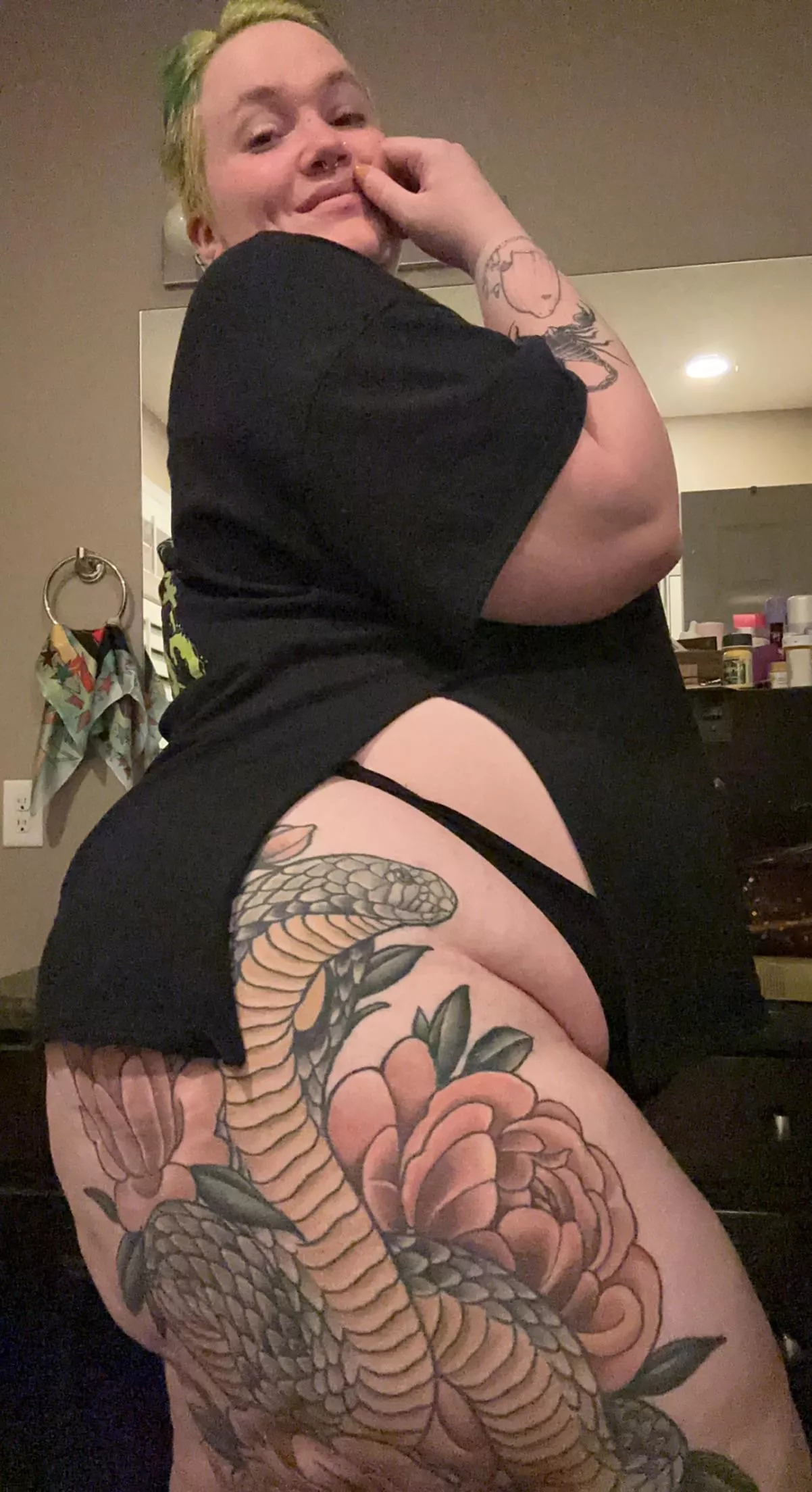 Please come fuck my bratty mood out of me 😈