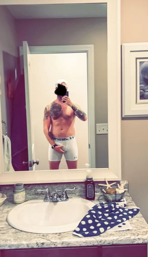 Post-gym selfie. Who wants to join me in the shower?