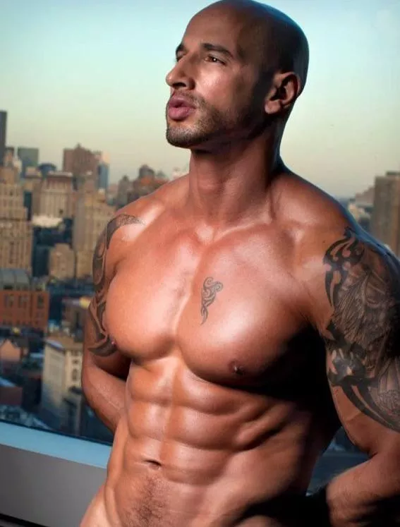 “Quentin Elias” …