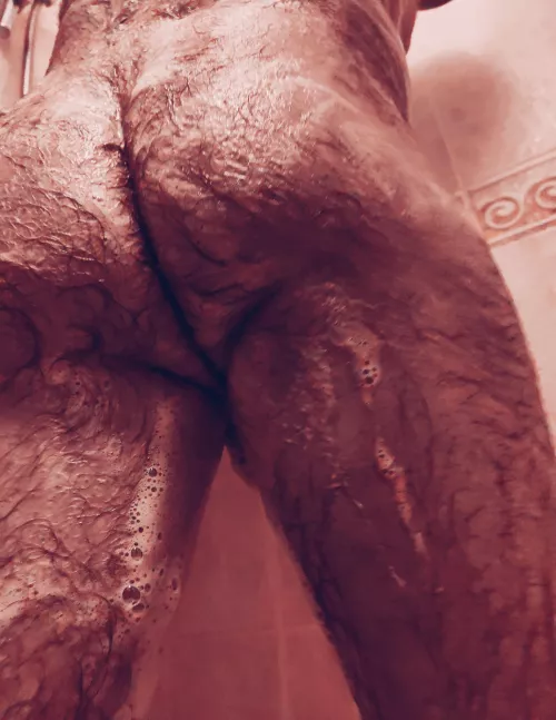 Since it's humpday in this neck of the woods (or shower)