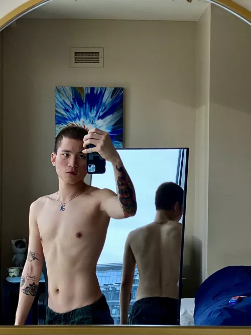 slowly achieving my dream body 👁️