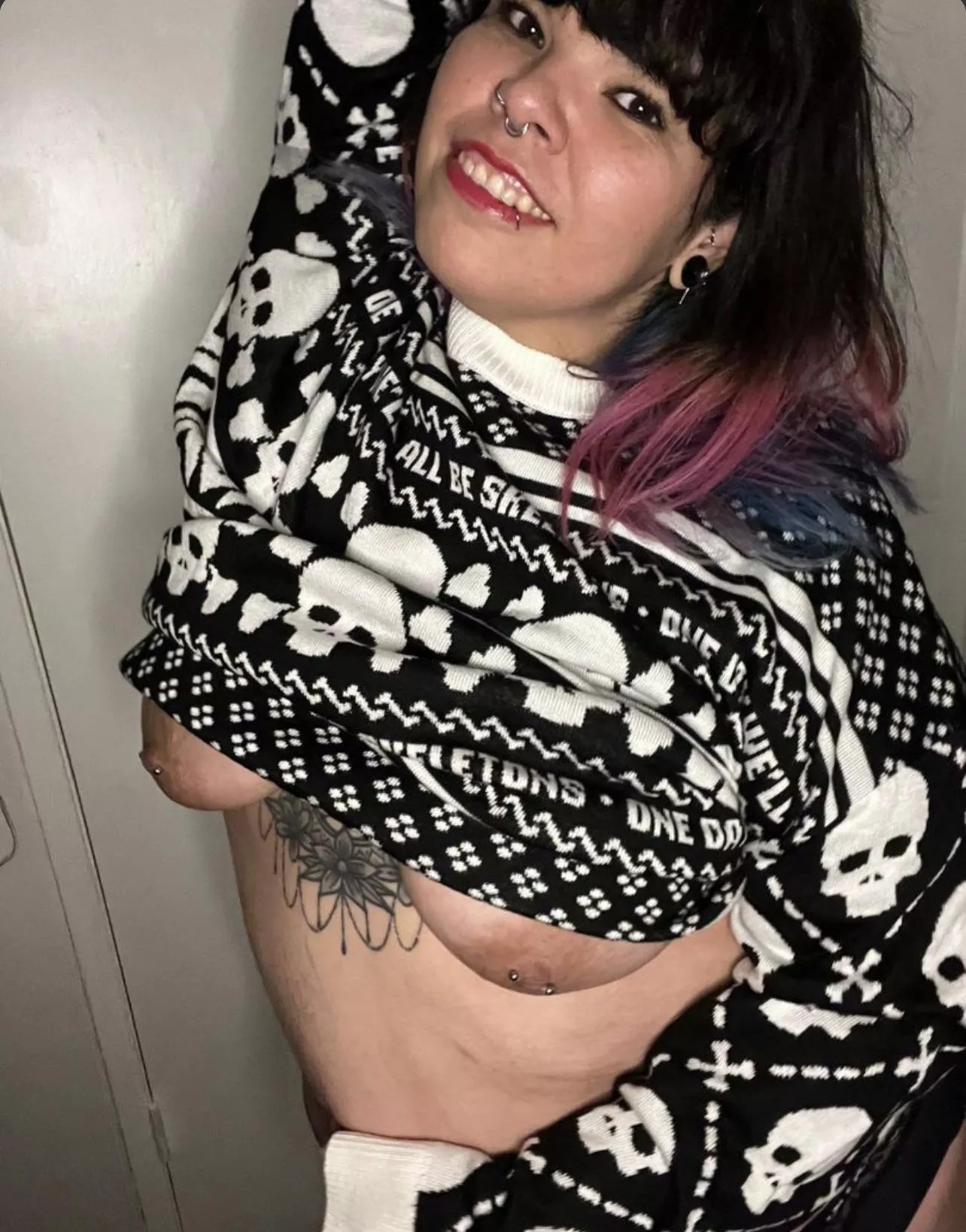 Spooky xxxmas sweater