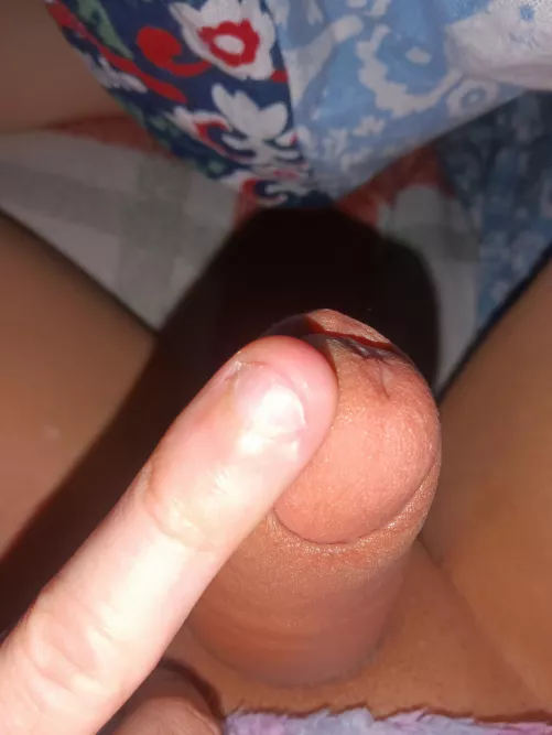 Suck My Pinky Daddy 🙂💗