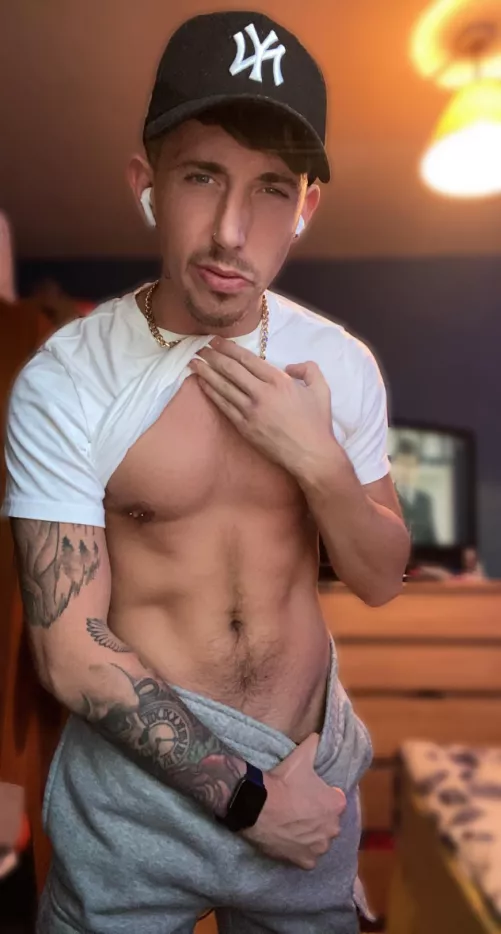 TATTOOED SCOTTISH LAD