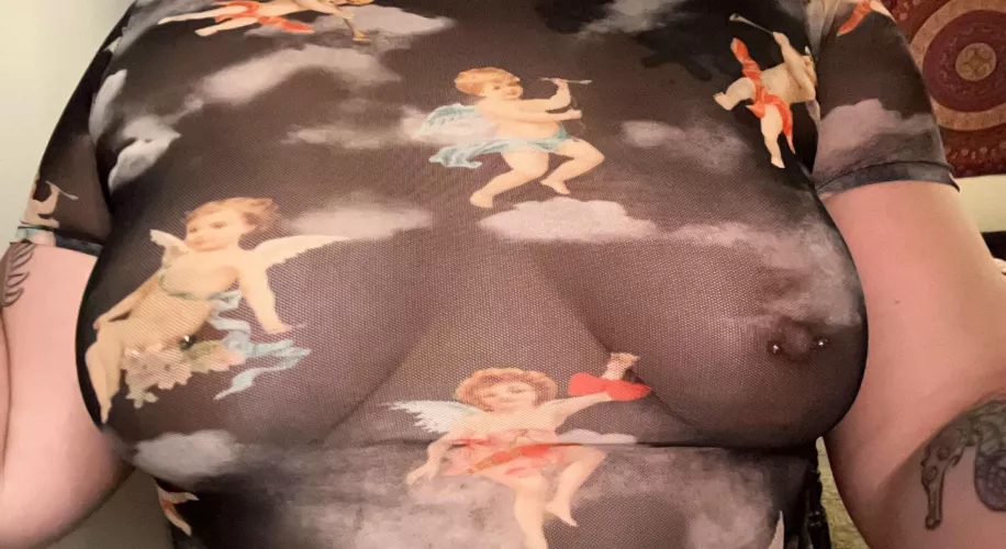 The top I’m wearing to dinner with your husband before sucking him dry