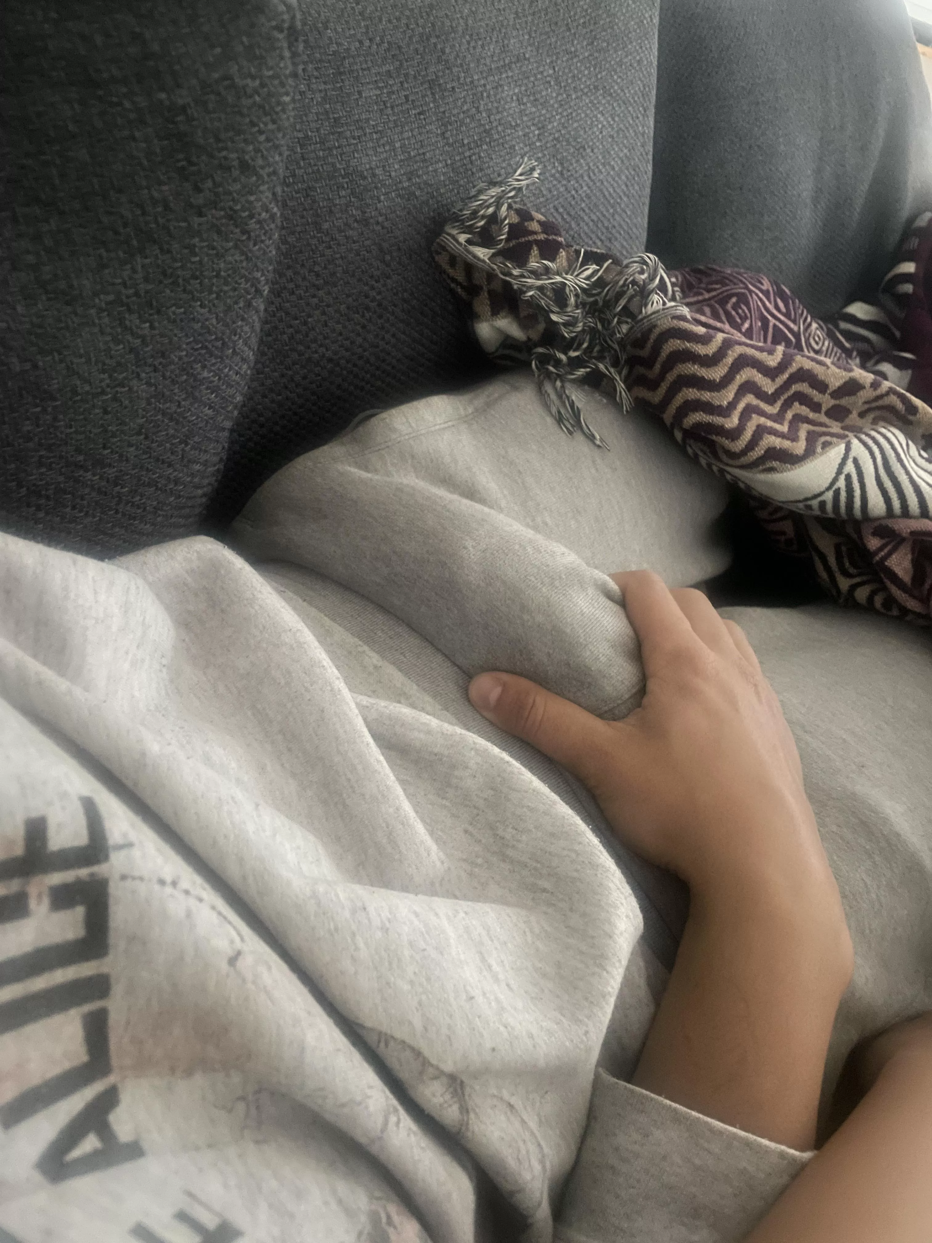 this happen to anyone out of nowhere after biting into something really tasty?