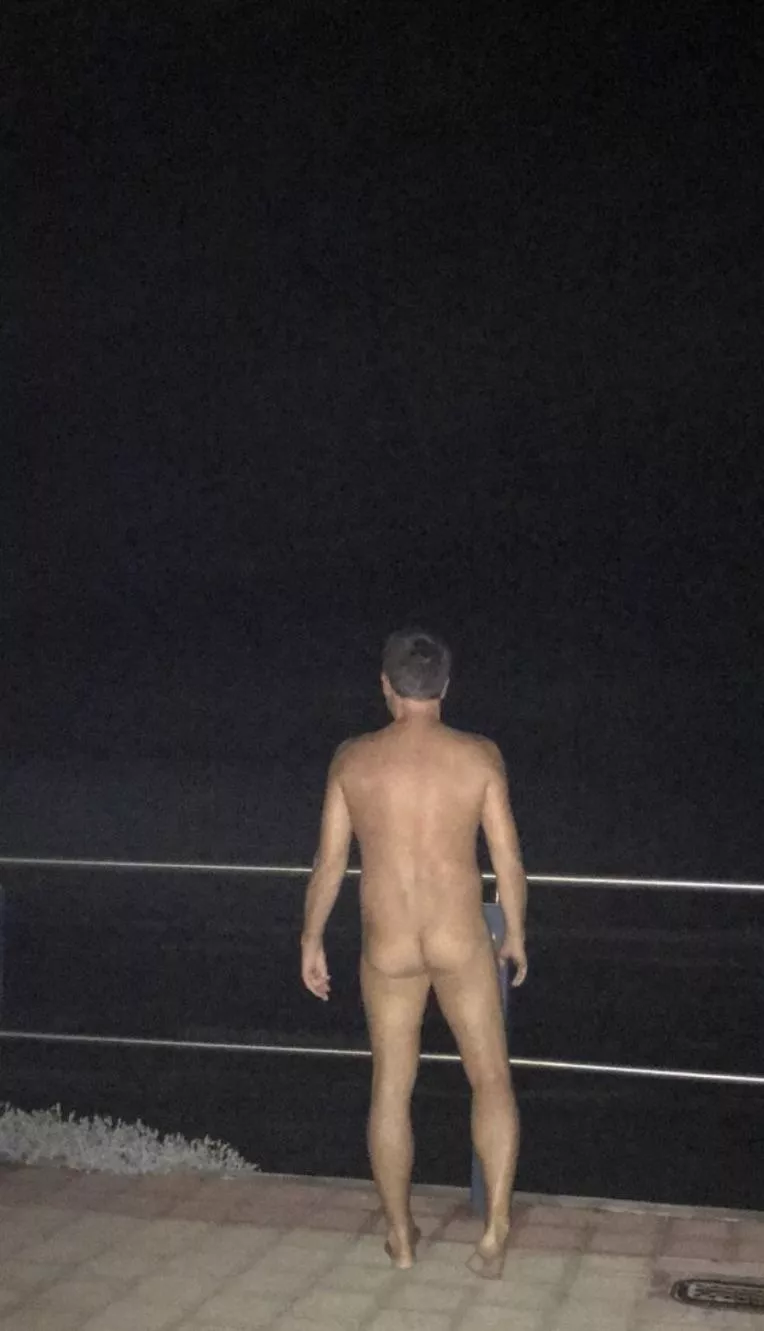 Time to head to the beach for a swim.