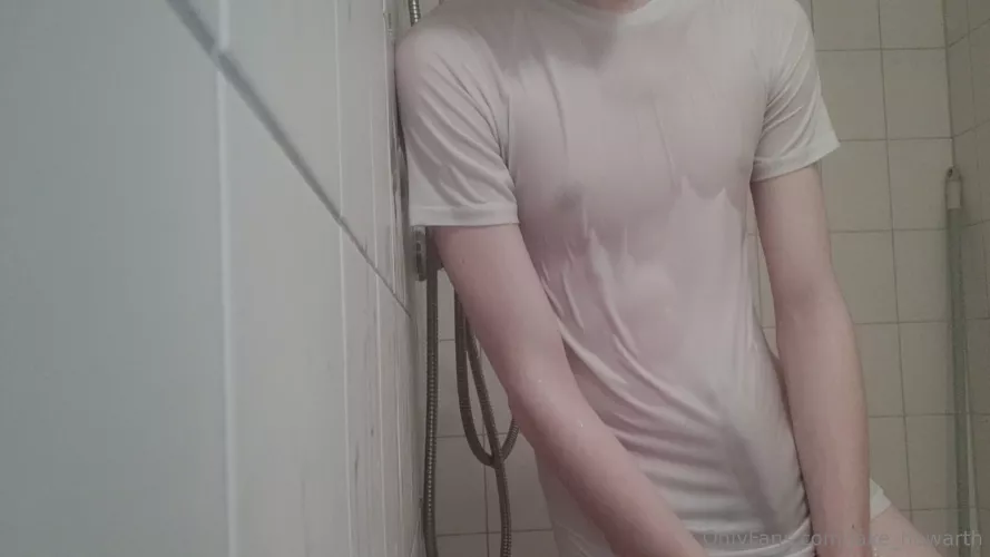 trying real hard not to cum over myself 😩💦