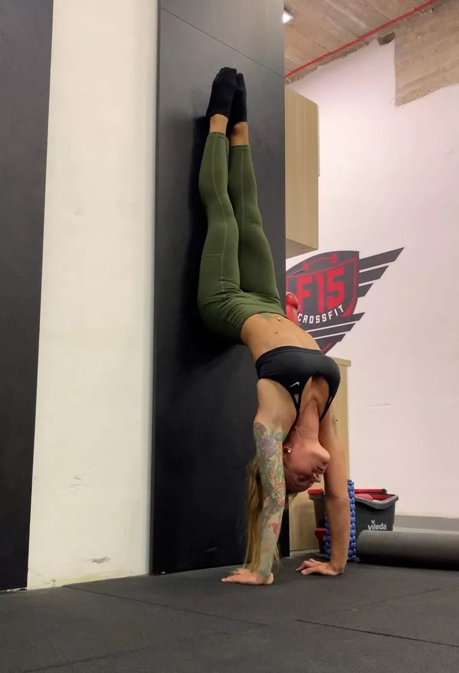 Upside down vibes (: 🤸‍♀️