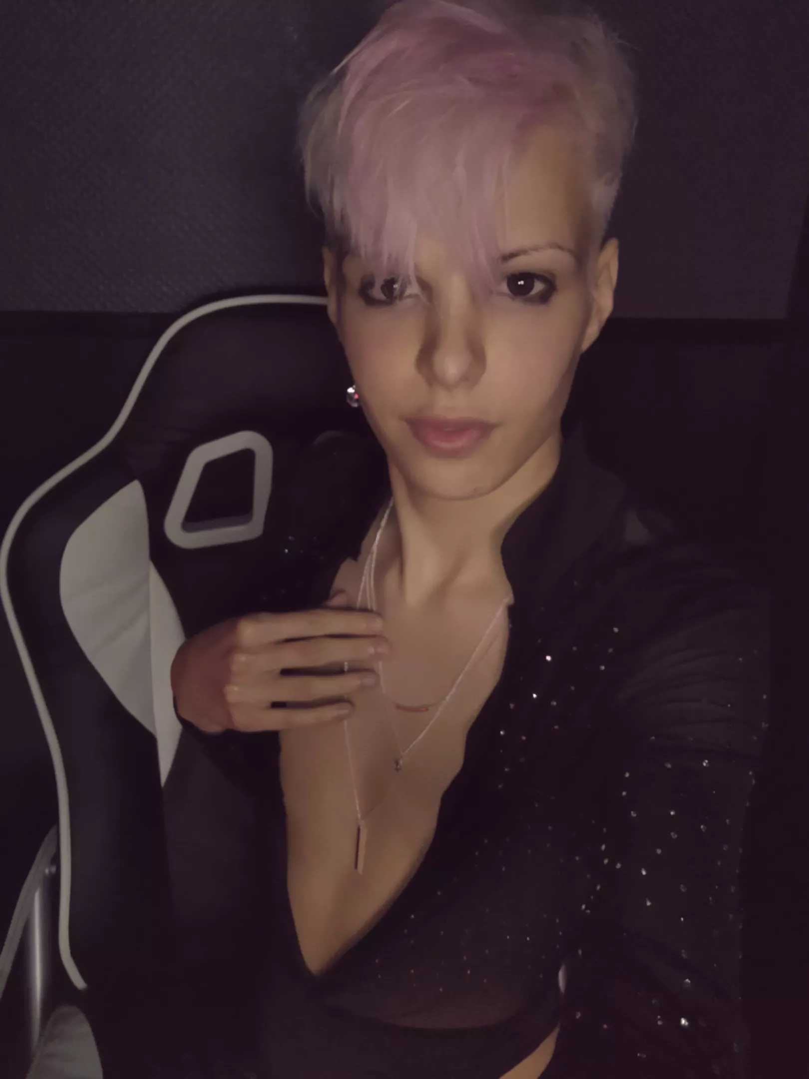 wanna fall in love? 💖