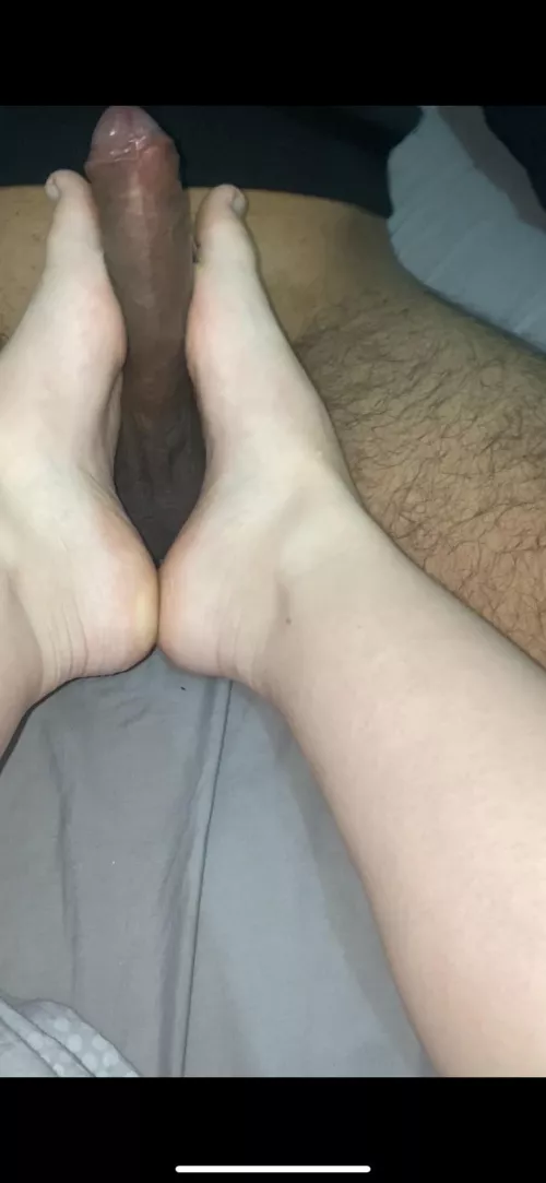 Who doesn’t love a good footjob