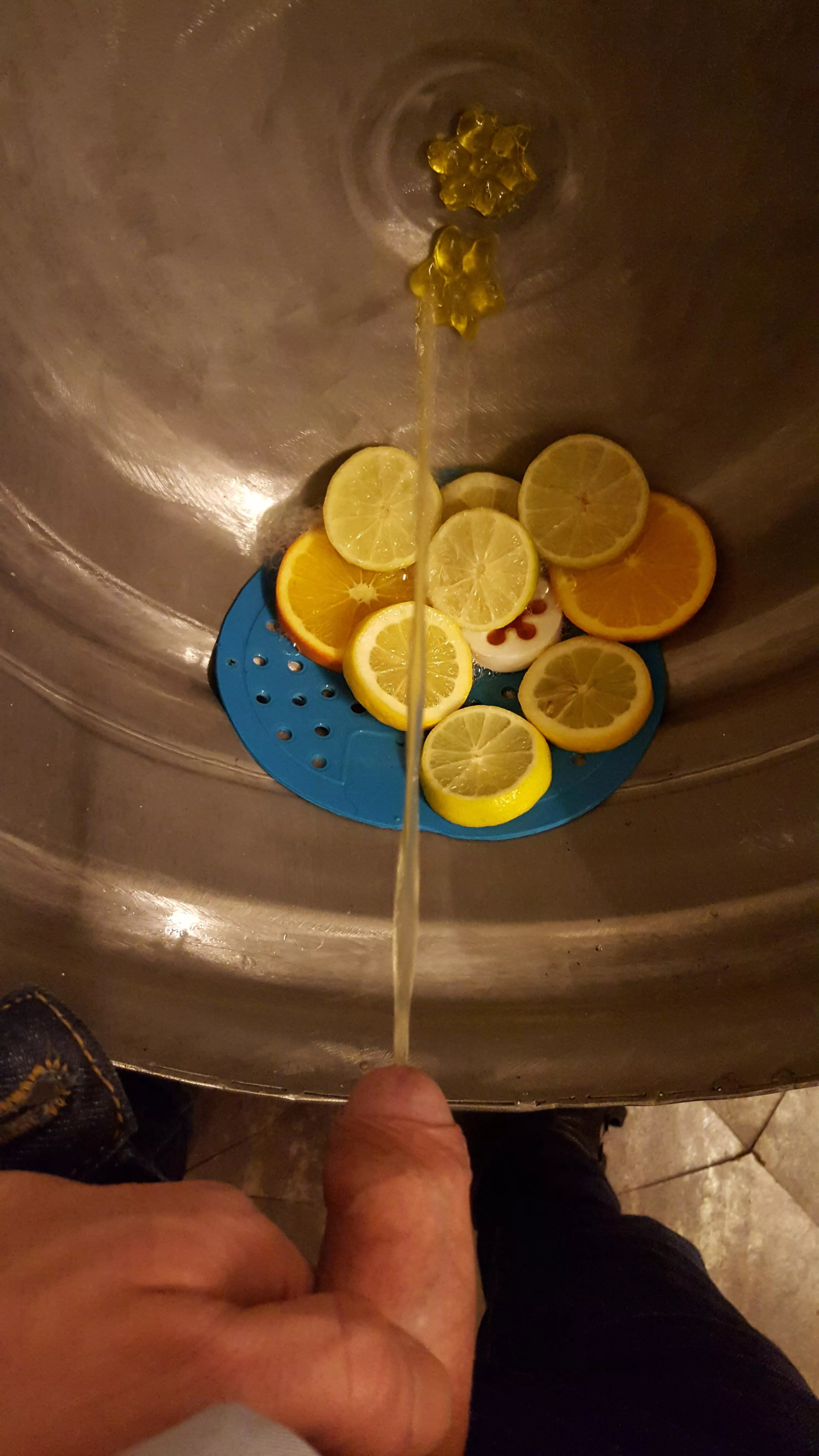 who wants some lemonade?