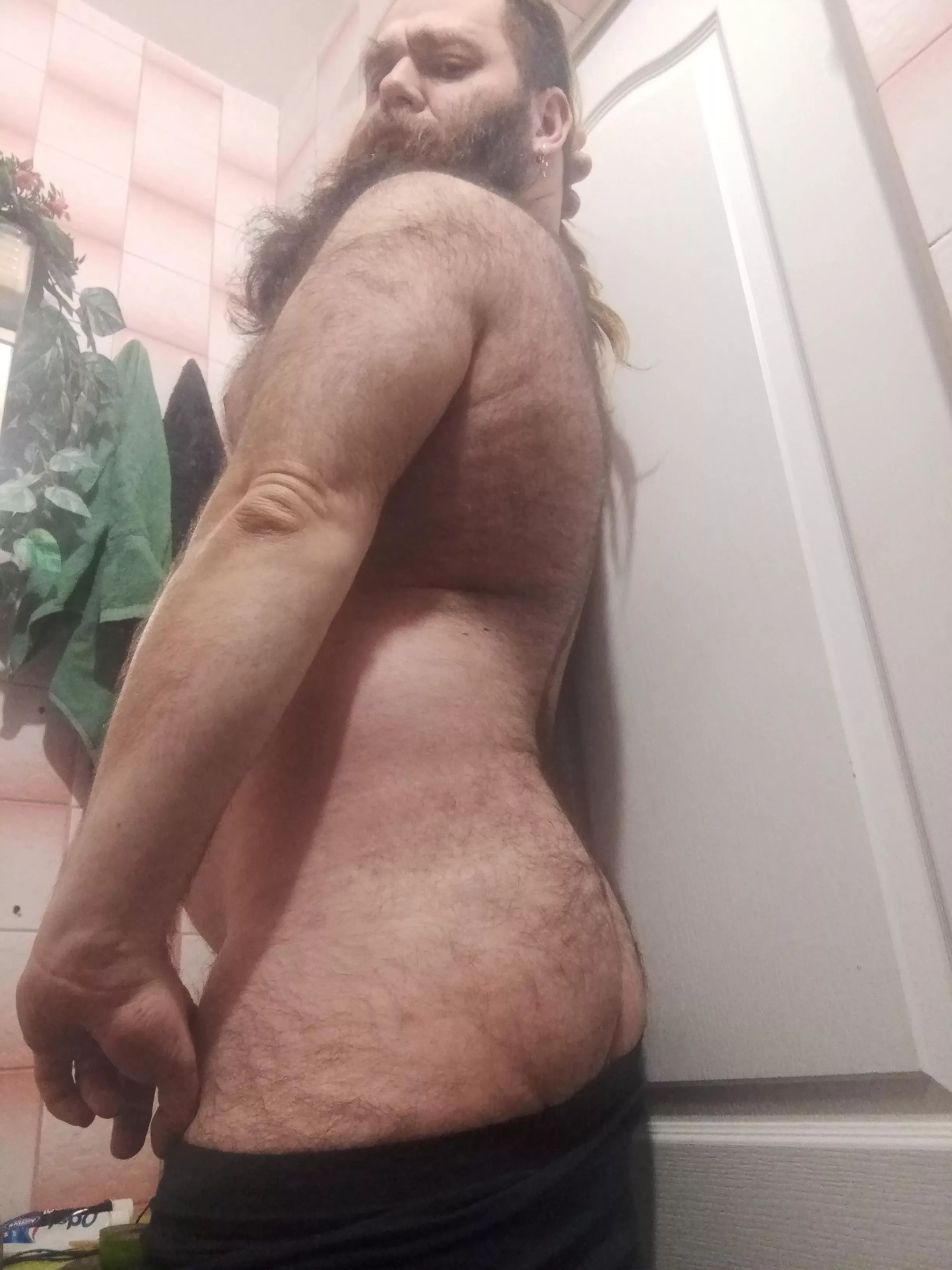 Why i look so grumpy??? :D