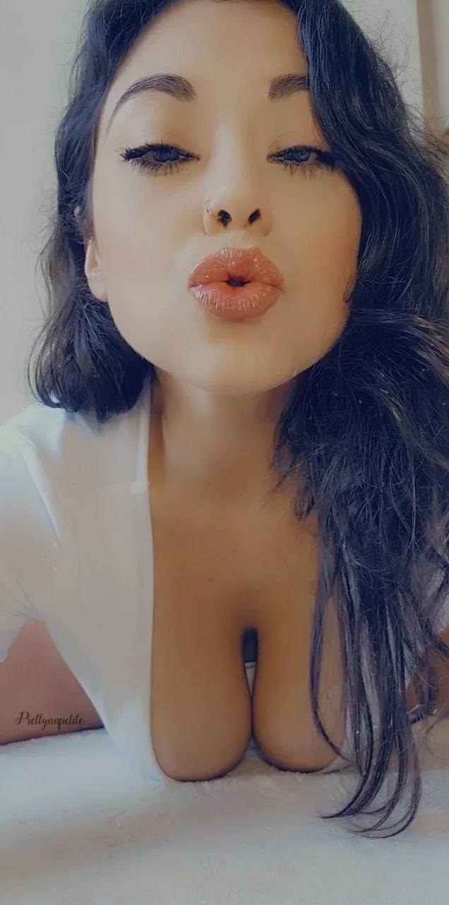 Would you kiss me on the first date?